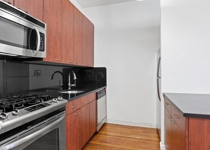 Madison Avenue - Photo 1