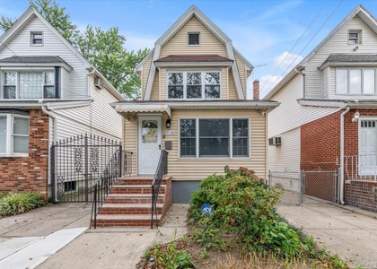71-39 Nansen Street - Photo 1