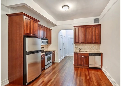 155 E 85th Street - Photo 1