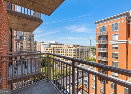 1205 N Garfield Street - Photo 1