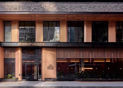 1134 Sansom Street - Photo 1