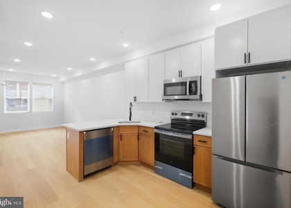 2506 N 12th Street - Photo 1