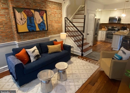 429 E Flora Street - Photo 1