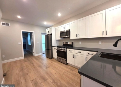1324 S 9th Street - Photo 1