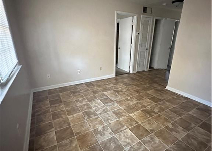 2122 Malloy Street - Photo 1