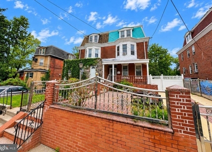 912 Ridge Avenue - Photo 1