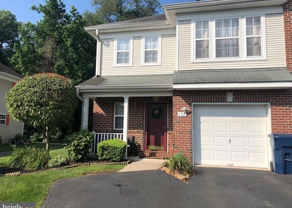 172 Fountayne Lane - Photo 1