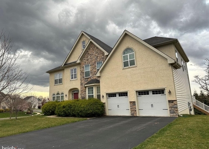 605 Sunflower Circle - Photo 1