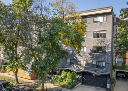 6134 N Kenmore Avenue - Photo 1
