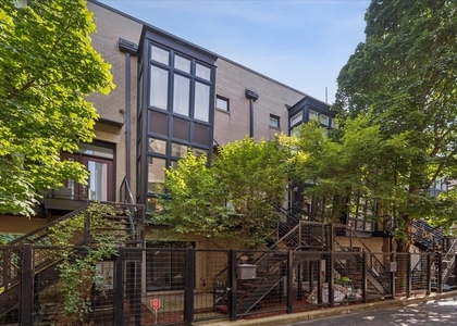 1713 W Diversey Parkway - Photo 1