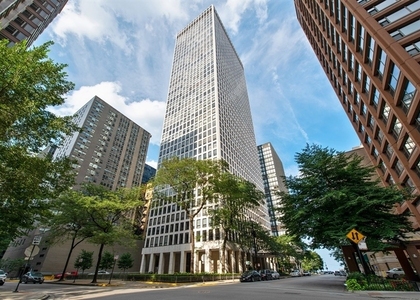 260 E Chestnut Street - Photo 1