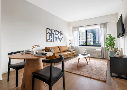 215 groove street - Photo 1
