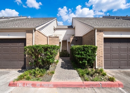 2277 S Kirkwood Road - Photo 1