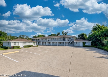 1586 South Street - Photo 1