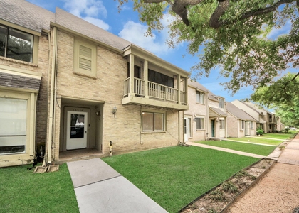 15534 Weldon Drive - Photo 1