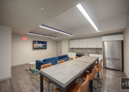 East 34 Street - Photo 1