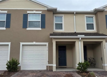 1410 Isleta Loop - Photo 1