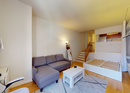 184 Thompson Street - Photo 1