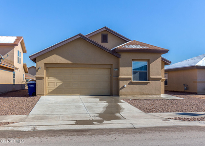 2412 Escape Point Street - Photo 1