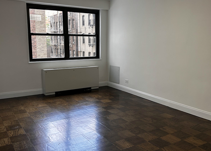 145 East 16th Street - Photo 1