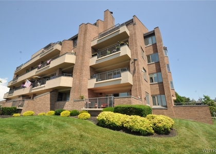 40 Waterfront Circle - Photo 1
