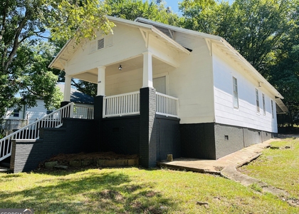 1405 Austin Street - Photo 1
