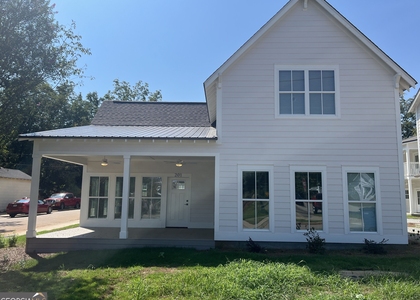201 Cherry Street - Photo 1