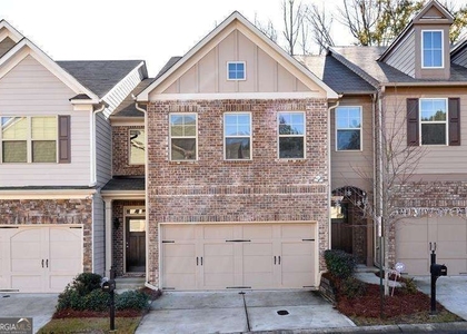 2349 Whiteoak Bend Se - Photo 1