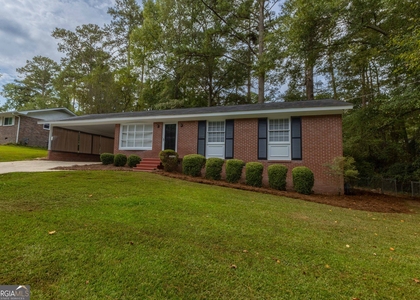 250 Forrest Avenue - Photo 1