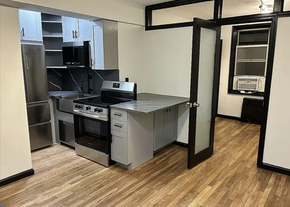  East 58th Street, Unit 4d - Photo 1