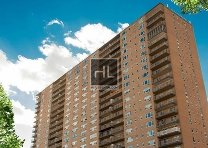 Ocean Parkway - Photo 1