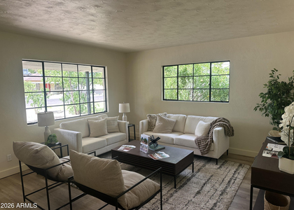 1324 E Hall Street - Photo 1