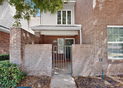 829 Summercreek Drive - Photo 1