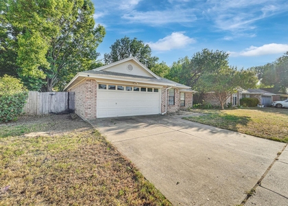916 Pierce Arrow Drive - Photo 1