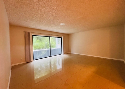 2050 N Congress Avenue - Photo 1