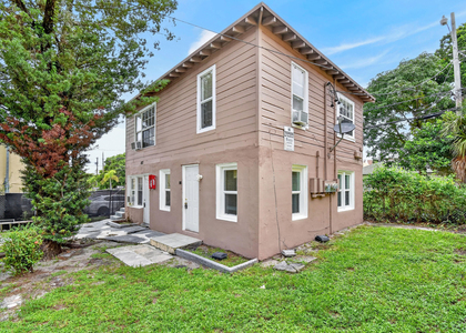 885-887 7th Street - Photo 1