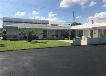2738 Ne 32nd Street - Photo 1
