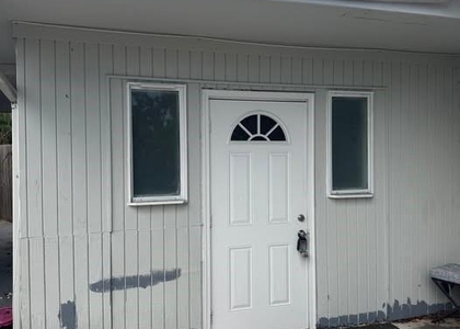 1140 Ne 15th Avenue - Photo 1