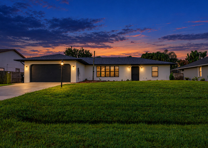 974 Se Brookedge Avenue - Photo 1