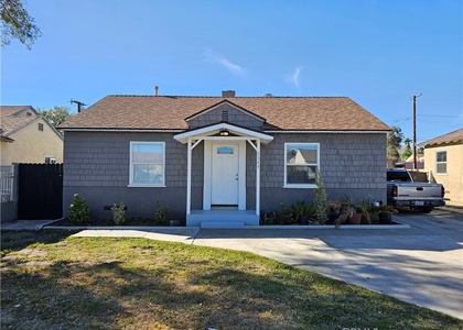 8844 Emerald Avenue - Photo 1