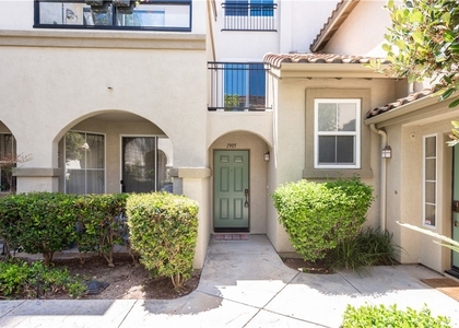 1905 Crescent Oak - Photo 1