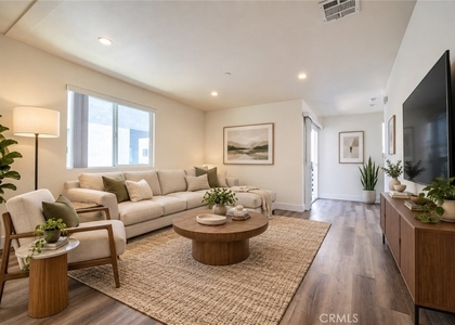 1421 S New Hampshire Avenue - Photo 1