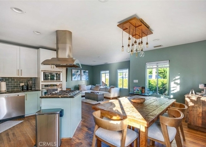 2819 Pacific Avenue - Photo 1