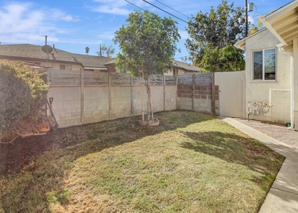 557 Rosemary Lane - Photo 1