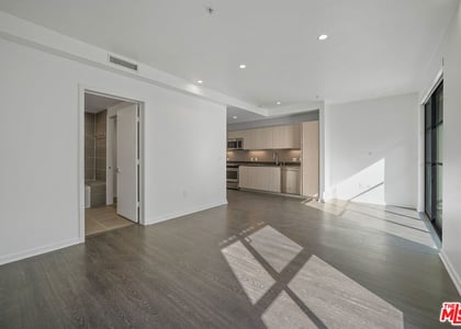5800 Harold Way - Photo 1