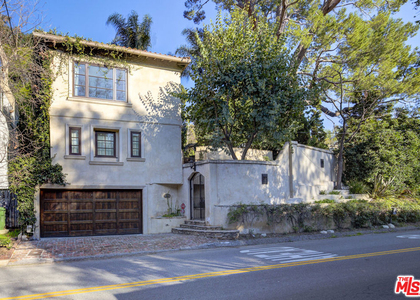 2880 Nichols Canyon Road - Photo 1