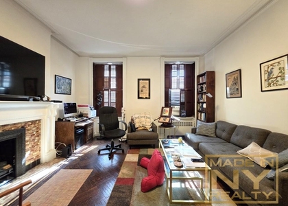 23 E 93rd Street - Photo 1