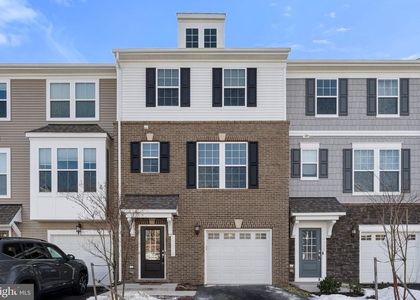 10510 Hinton Way - Photo 1