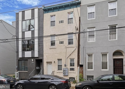2120 8th Street - Photo 1