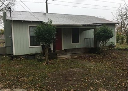 1100 Chihuahua St - Photo 1